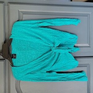 Free with bundle great condition cardigan with tie front option